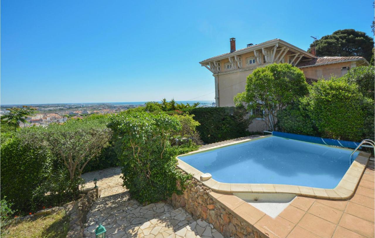 Cozy Home In Sete With Outdoor Swimming Pool Exterior photo